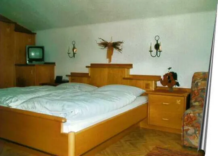 Πανσιόν Stubachblick 3*